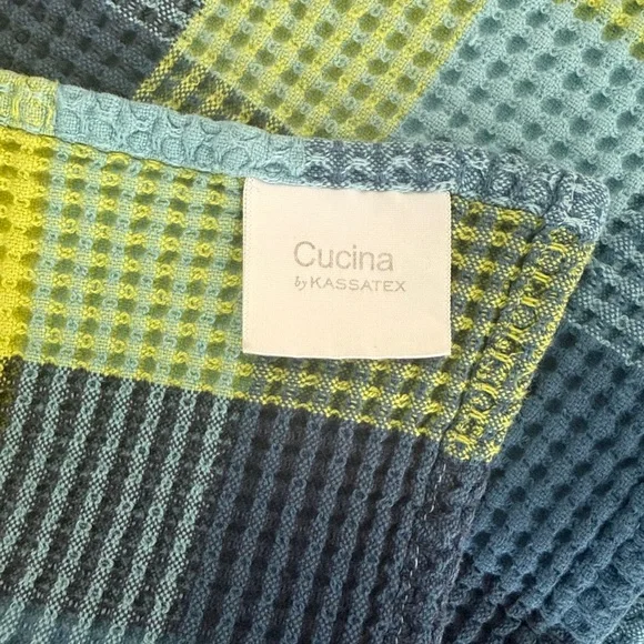 Cucina by Kassatex Waffle Weave Kitchen Towels - Picture 3 of 6